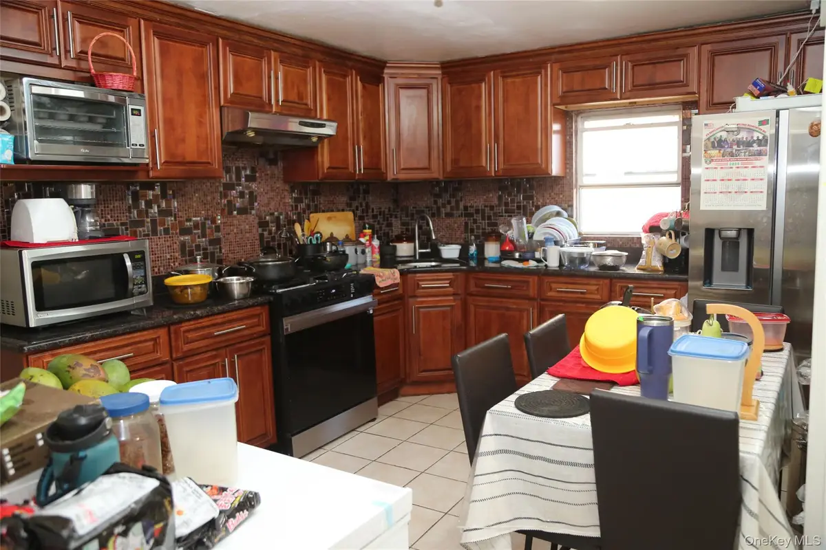 35 50 75th ST 6d #6D, Flushing, NY 11372 - Image #1