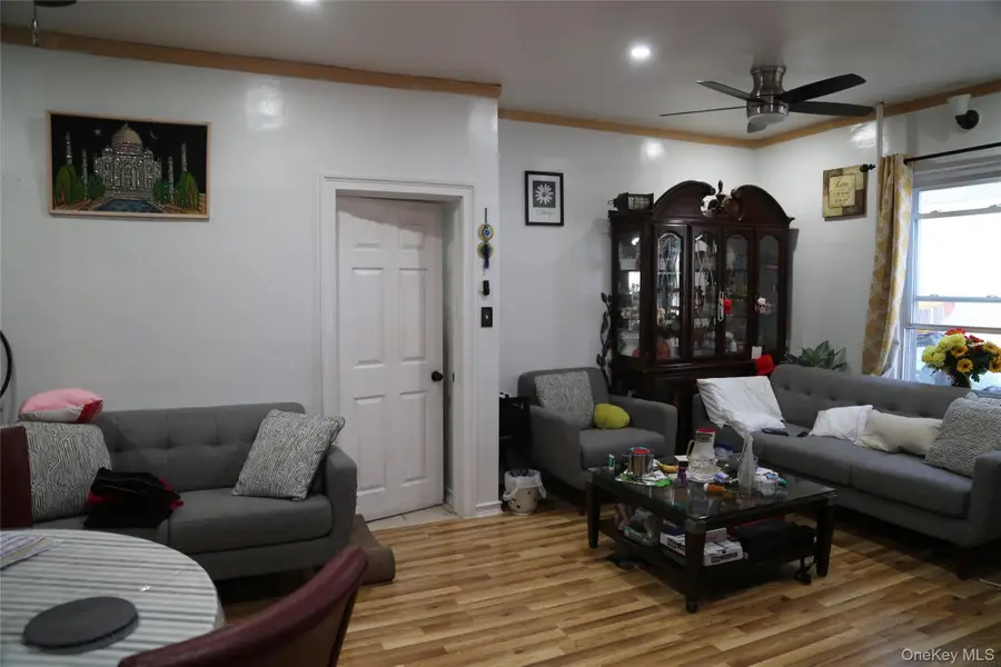 35 50 75th ST 6d #6D, Flushing, NY 11372 - Image #2