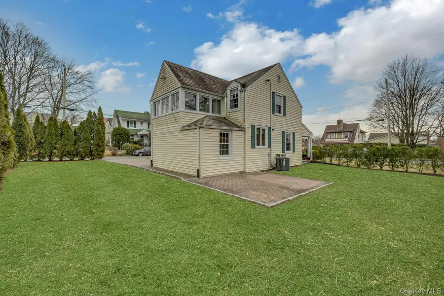 21 Homestead Avenue, Scarsdale, NY 10583 - Image #3