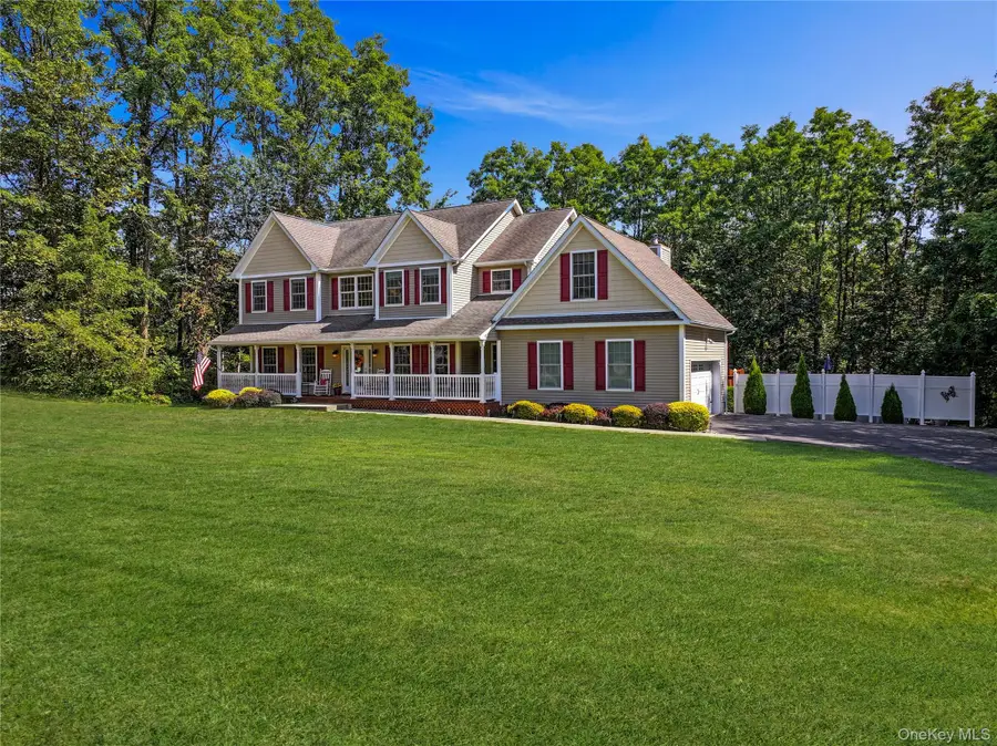 28 Madison Court, Wallkill, NY 12589 - Image #2