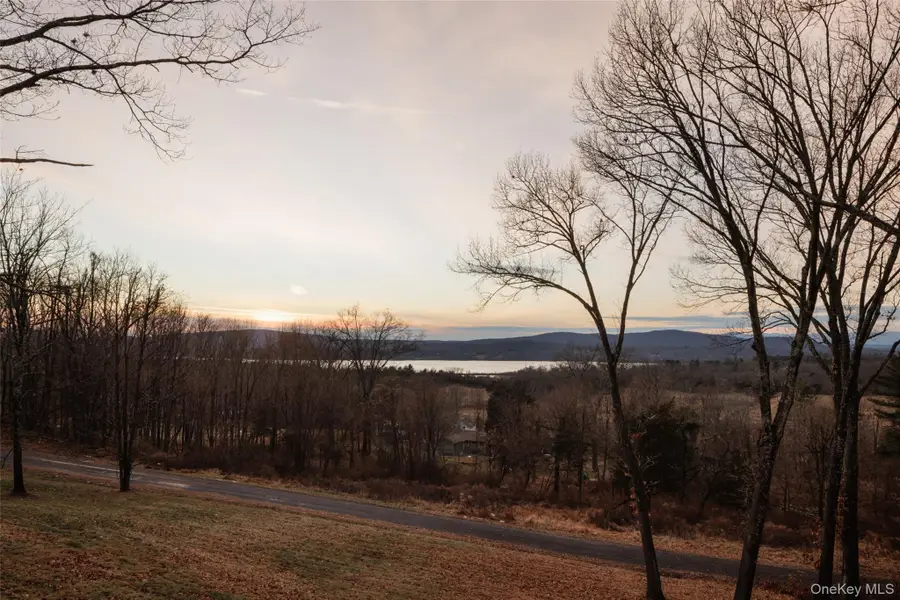 110 Old Albany Post Road, Rhinebeck, NY 12572 - Image #2