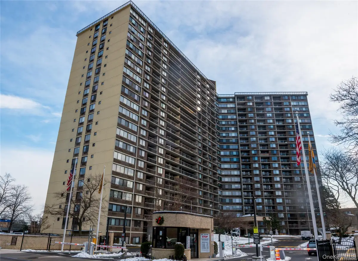 2 Bay Club Drive #2T, Bayside, NY 11360 - Image #1