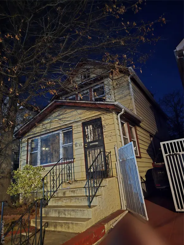 90 53 Francis Lewis Boulevard, Hollis, NY 11434