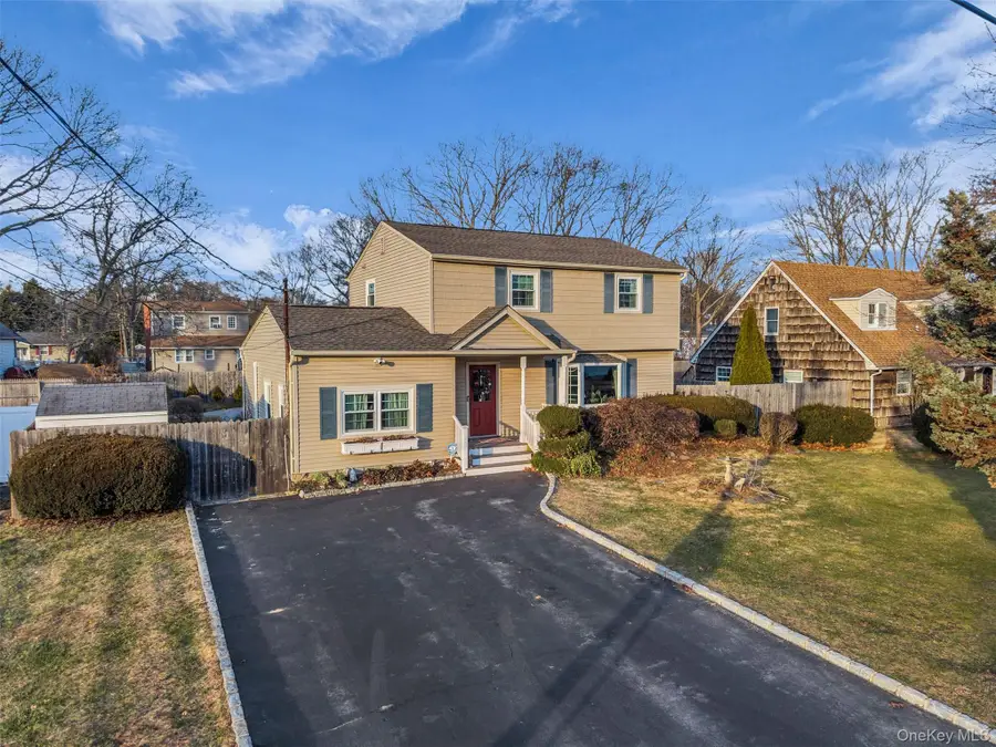 39 Appel Drive E, Shirley, NY 11967 - Image #2