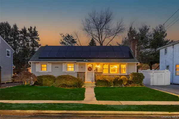 70 Princess Street, Hicksville, NY 11801