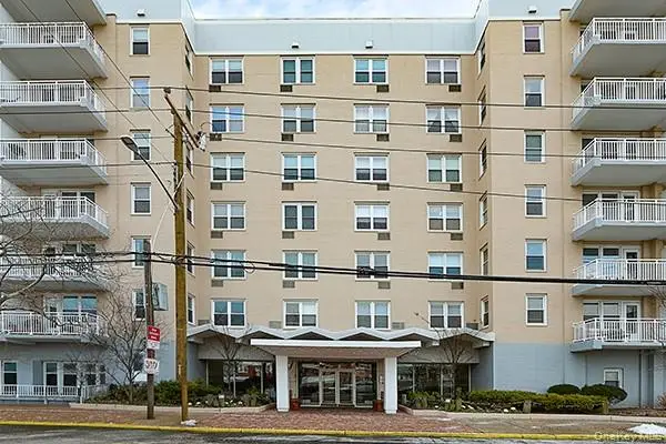 522 Shore Road #1D, Long Beach, NY 11561