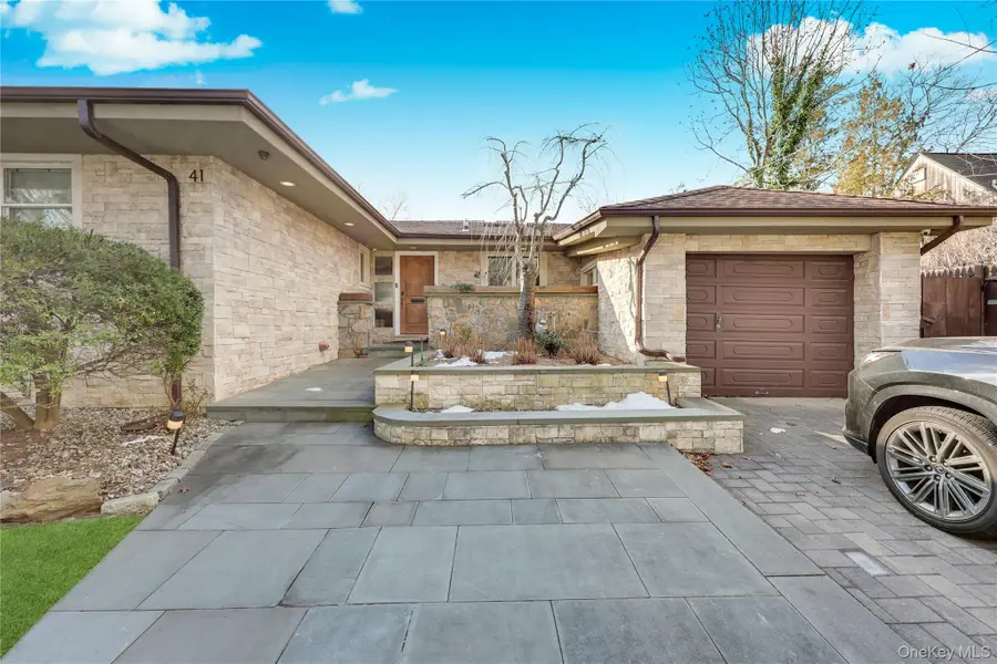 41 Erick Avenue, Hewlett, NY 11557 - Image #3