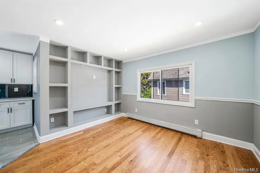 23 Maple Avenue, Hempstead, NY 11550 - #3