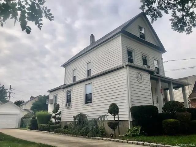 108 Elizabeth Street, Floral Park, NY 11001 - Image #2