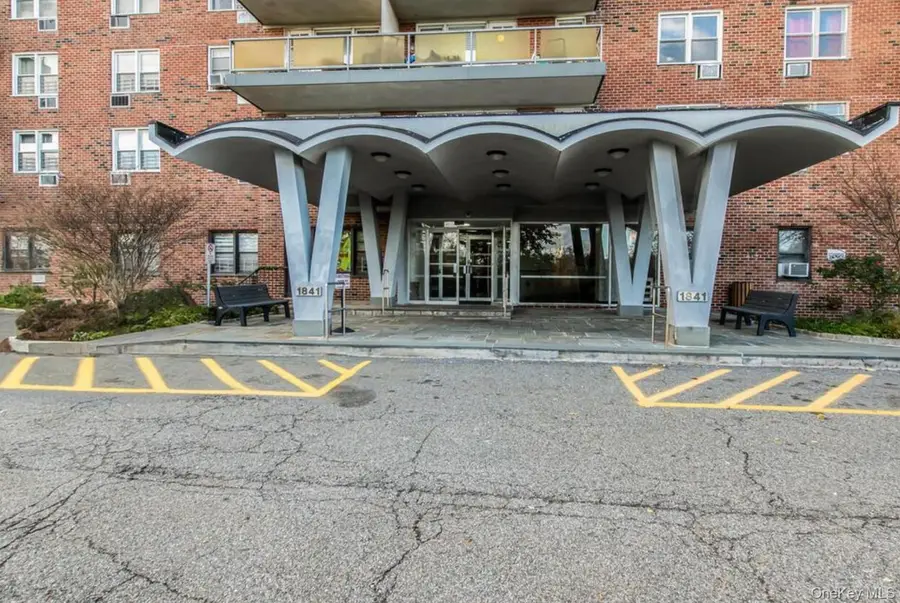 1841 Central Park Ave #15P, Yonkers, NY 10710 - Image #2
