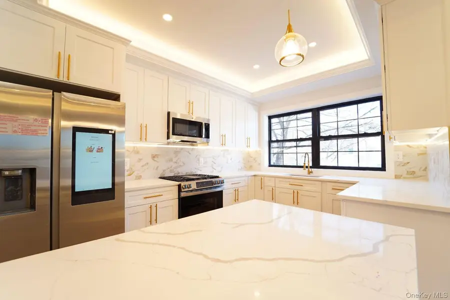 13016 227 Street, Laurelton, NY 11413 - Image #3