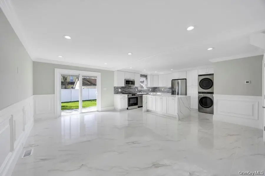 41 Perry Street, Hempstead, NY 11550 - Image #2