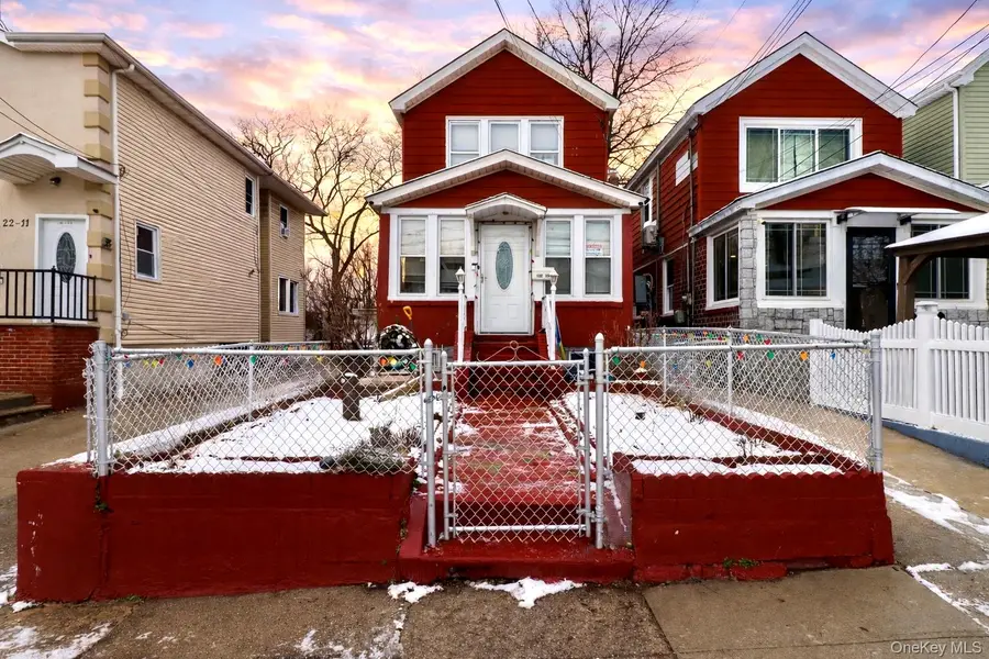 12215 115th Avenue, South Ozone Park, NY 11420 - #2