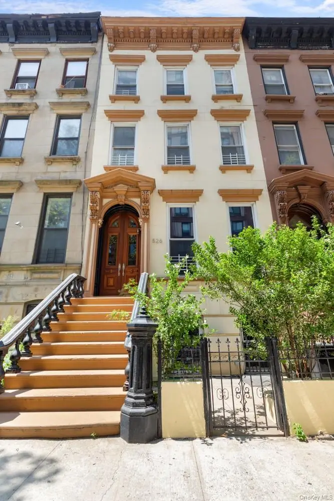 526 Carlton Avenue, Brooklyn, NY 11238 - Image #1