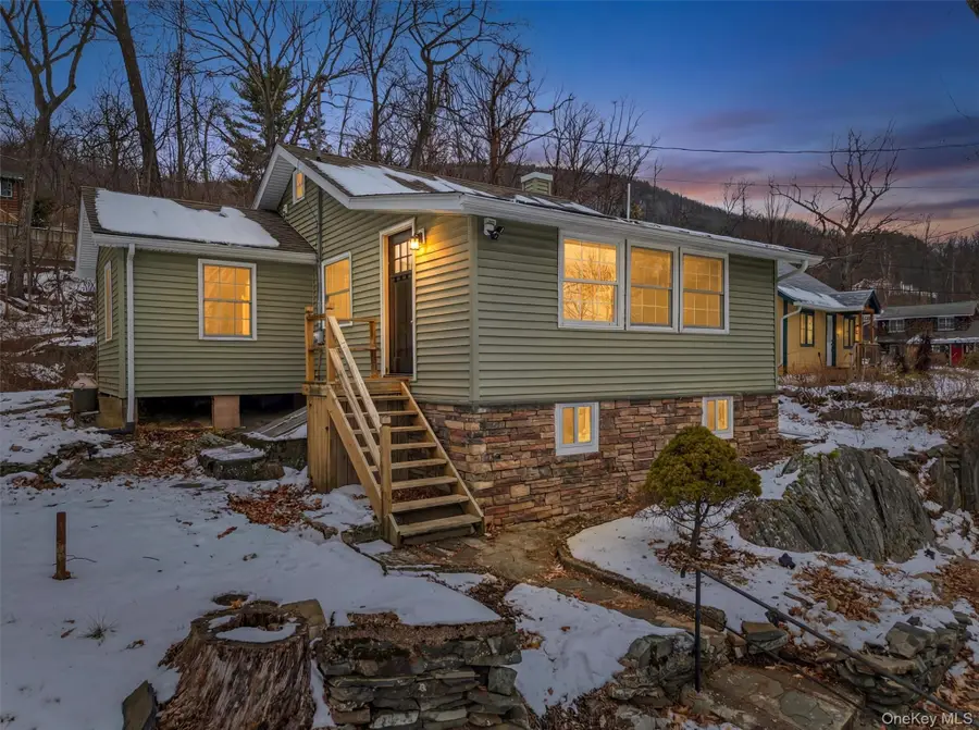 11 Blueberry Hill, Greenwood Lake, NY 10925 - Image #2