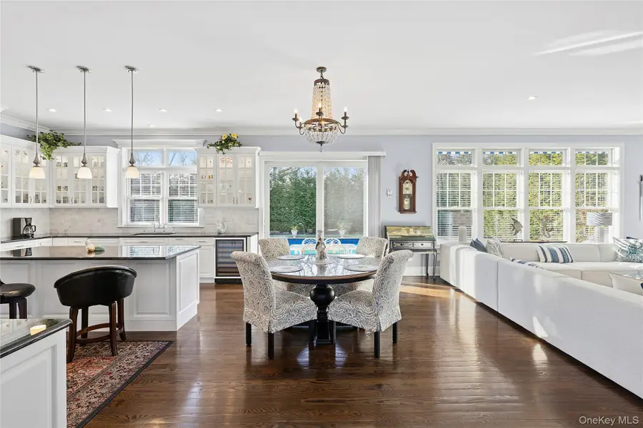 106 E Tiana Road, Hampton Bays, NY 11946 - Image #3