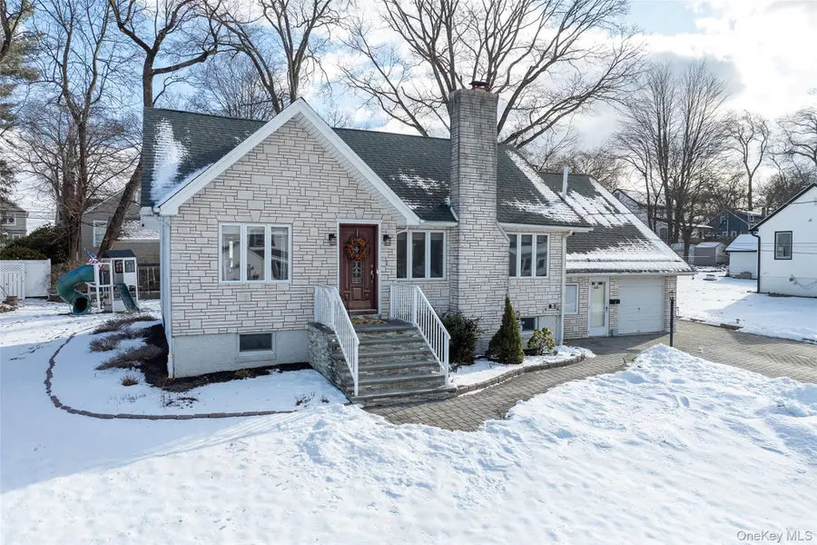 2 Henry Court, Nanuet, NY 10954 - Image #2