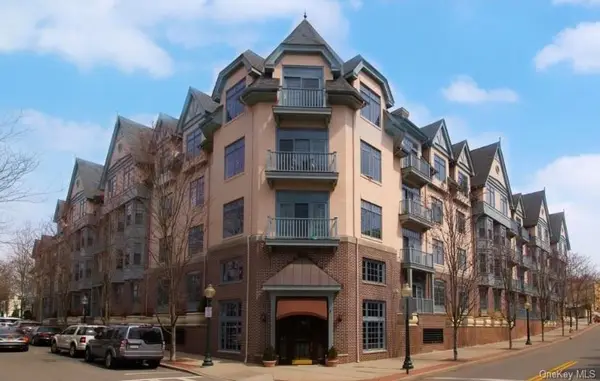 55 1st Street #110, Pelham, NY 10803