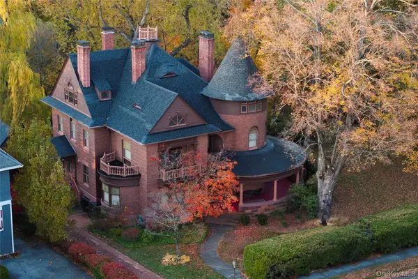 77 W Chestnut Street, Kingston, NY 12401