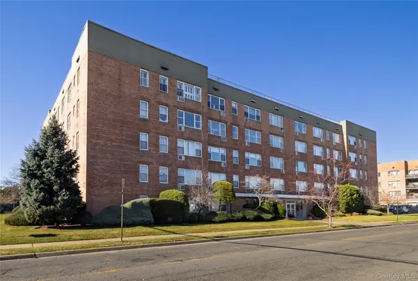 280 Guy Lombardo Avenue #3D, Freeport, NY 11520