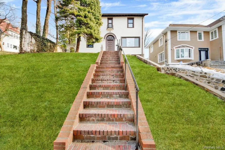 19 Darwood Place, Mount Vernon, NY 10553 - Image #2