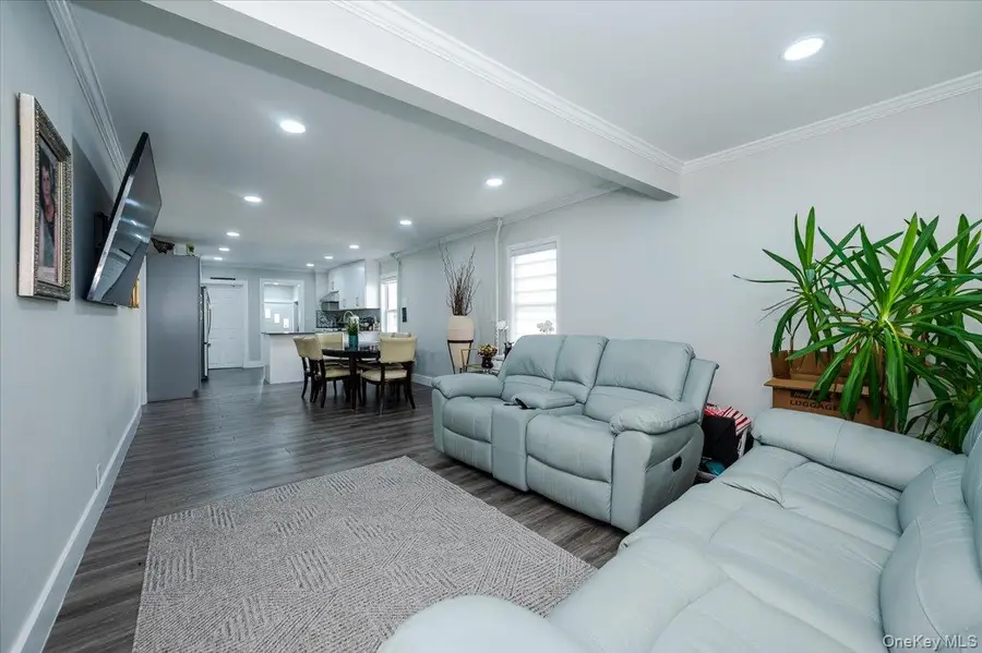 523 Bayview Avenue, Cedarhurst, NY 11516 - Image #3