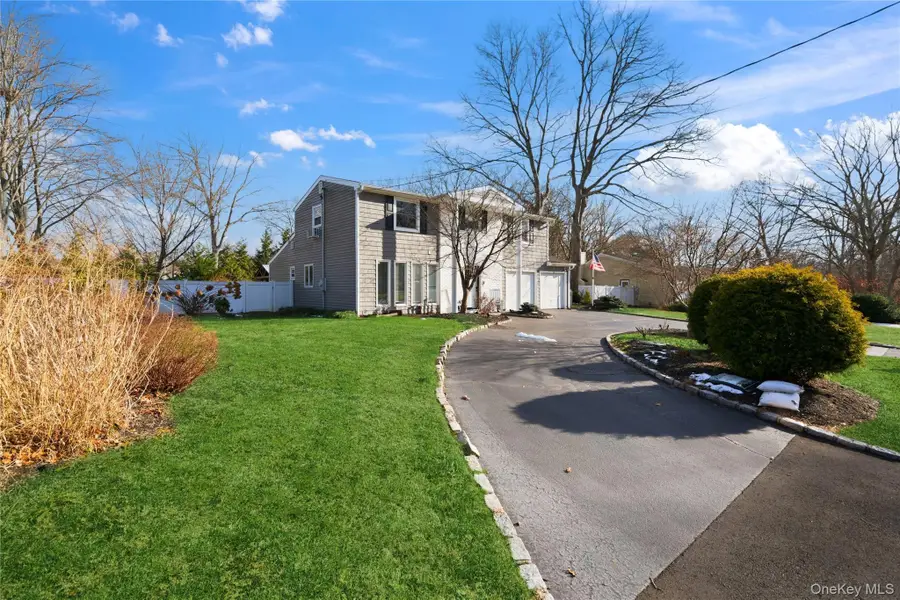 15 Autumn Drive, Mount Sinai, NY 11766 - Image #3