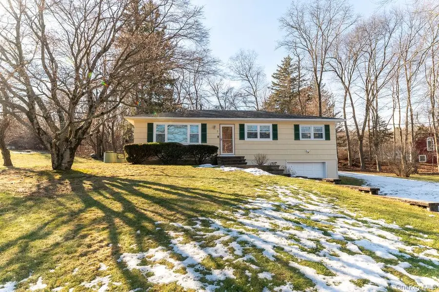 3 Gottlieb Drive, Pearl River, NY 10965 - Image #2