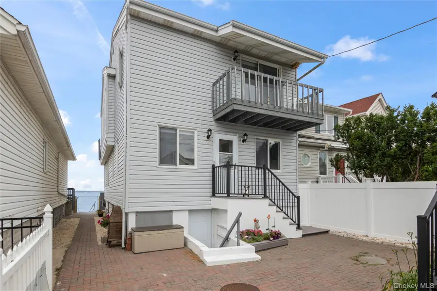 19 Pine Lane, Bayville, NY 11709 - Image #3