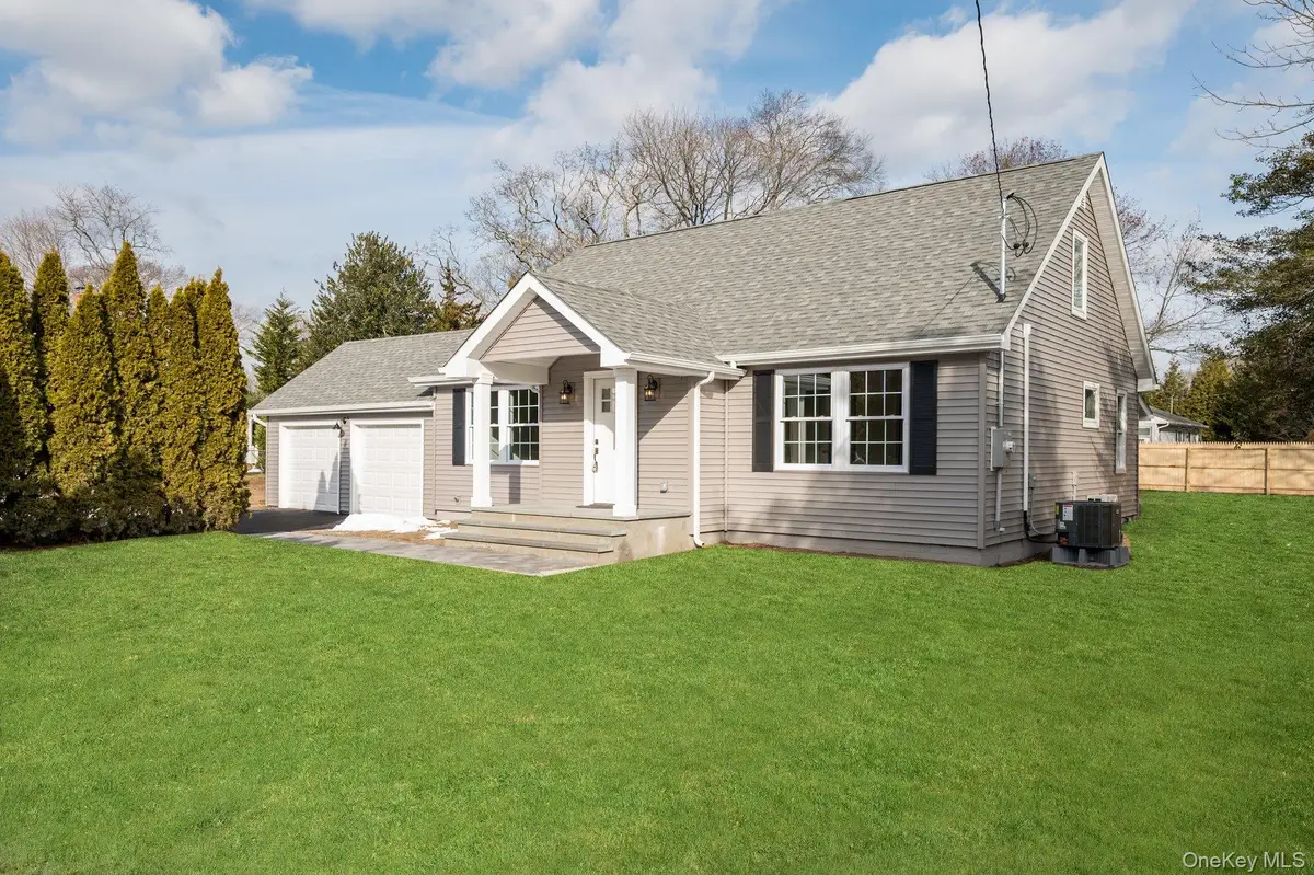 3 Adelaide Park, Center Moriches, NY 11934 - Image #1