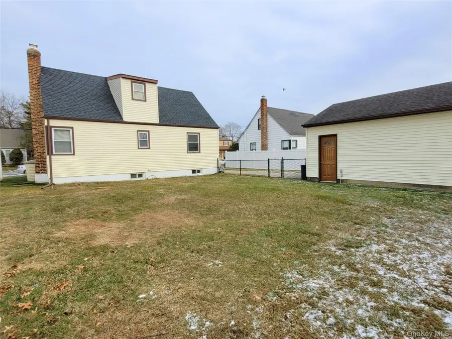 2106 5th Street, East Meadow, NY 11554 - Image #2