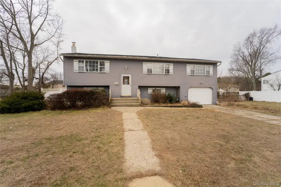 6 Oxford Street, Islip, NY 11751 - Image #2