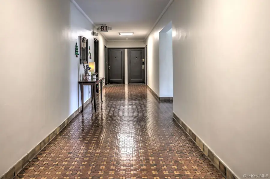 450 Pelham Road #3B, New Rochelle, NY 10805 - Image #3