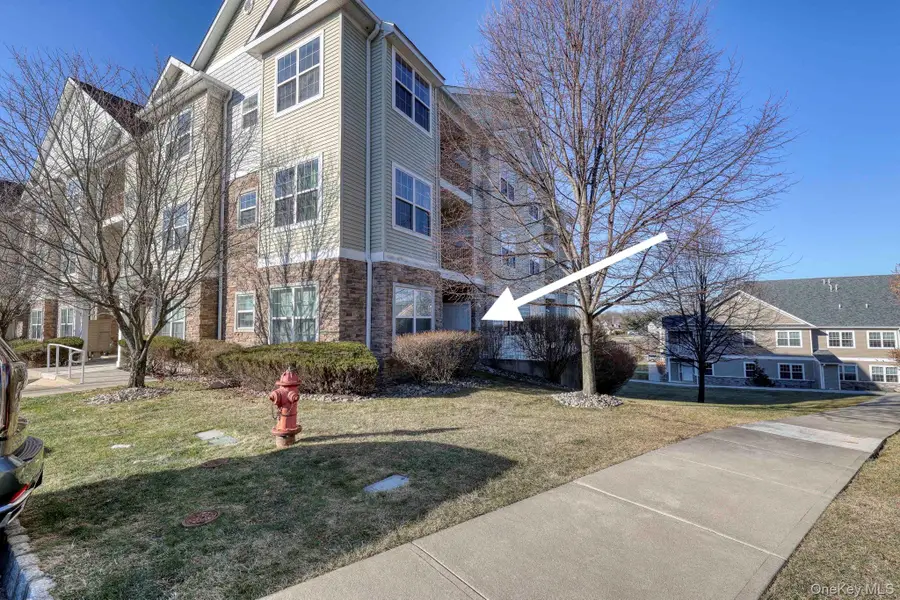 927 Tower Ridge Circle, Middletown, NY 10941 - Image #2