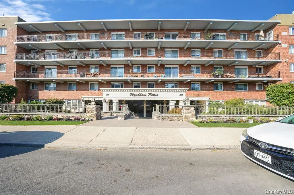 200 Atlantic Avenue #331, Lynbrook, NY 11563 - Image #1