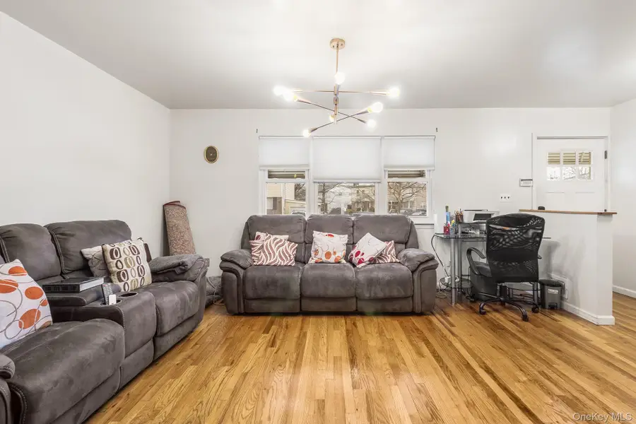 11916 204th Street, Saint Albans, NY 11412 - Image #3