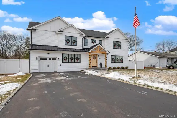 2180 Feuereisen Avenue, Ronkonkoma, NY 11779