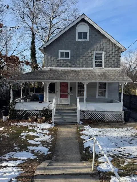 223 Park Avenue, Huntington, NY 11743