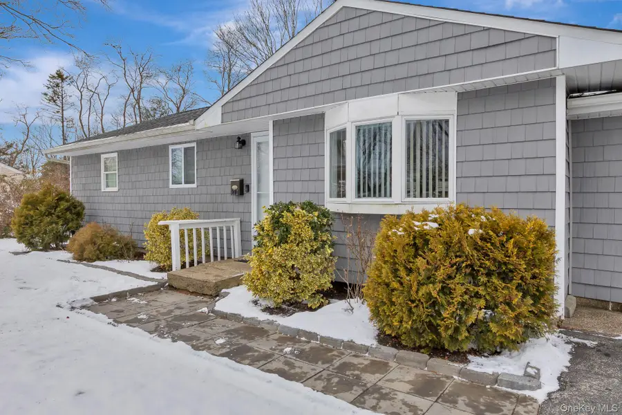 2700 Falcon Avenue, Medford, NY 11763 - Image #3