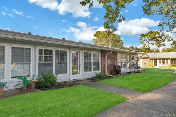 164 Falmouth Court #E, Ridge, NY 11961