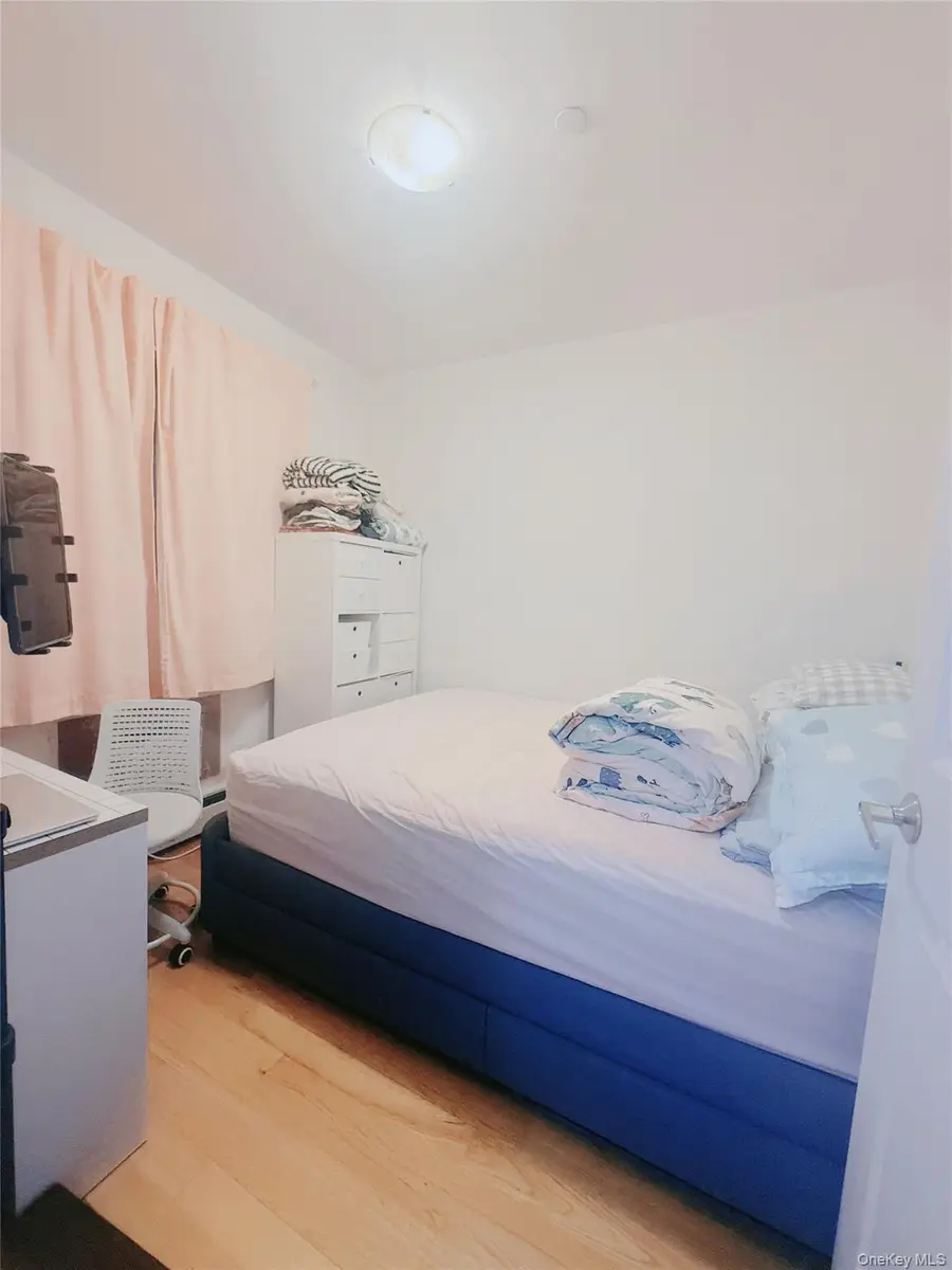 31-53 Linden Place #3E, Flushing, NY 11354 - Image #2