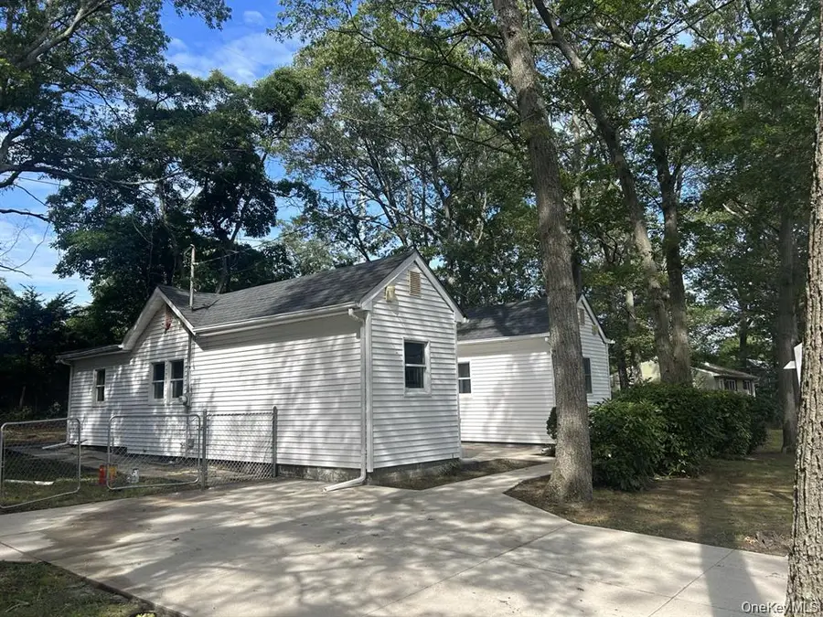 277 Prince Road, Rocky Point, NY 11778 - Image #2