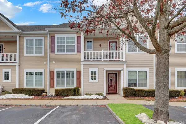 67 Warwick Drive, Massapequa, NY 11758