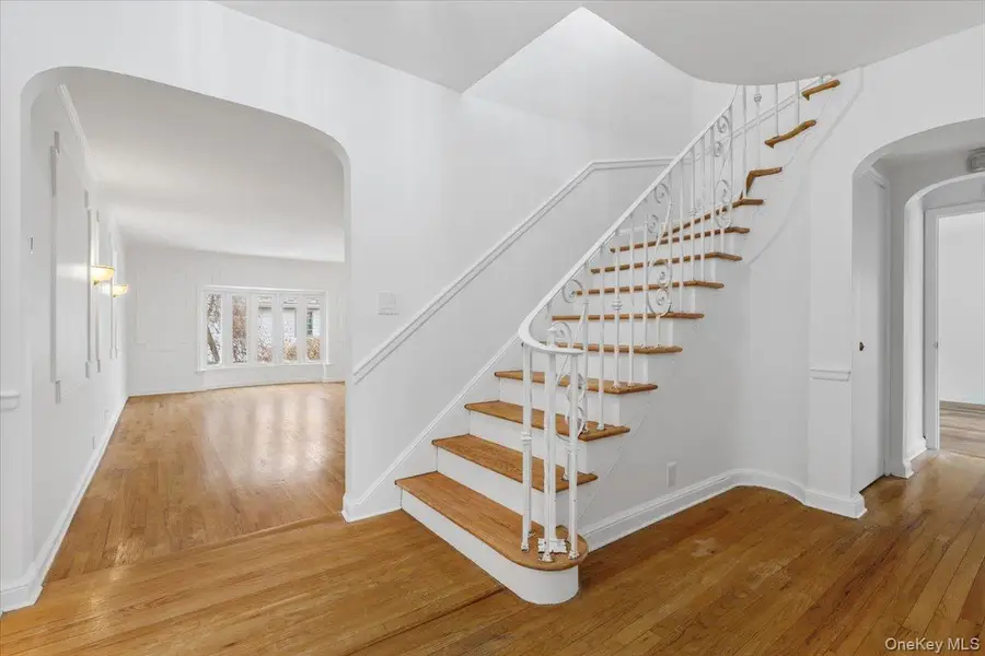 55 Del Rey Drive, Mount Vernon, NY 10552 - Image #3