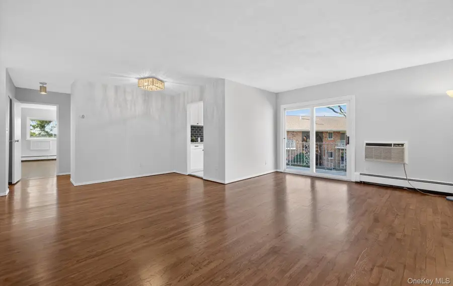 1 Toms Point Lane #6J, Port Washington, NY 11050 - Image #2