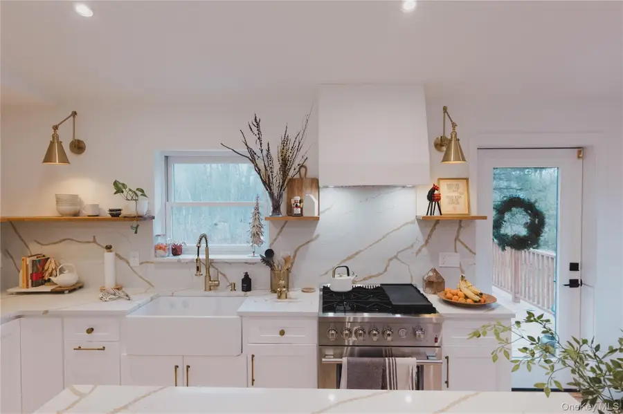 281 Falls Road, Hudson, NY 12534 - Image #2