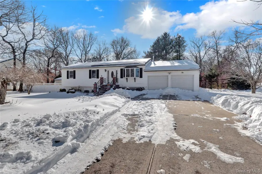 10 Joanna Place, Port Jefferson Station, NY 11776 - #3