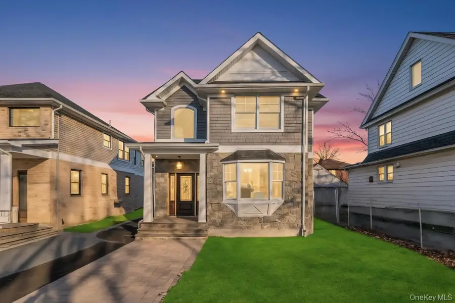 141 Emerson Avenue, Floral Park, NY 11001 - Image #2