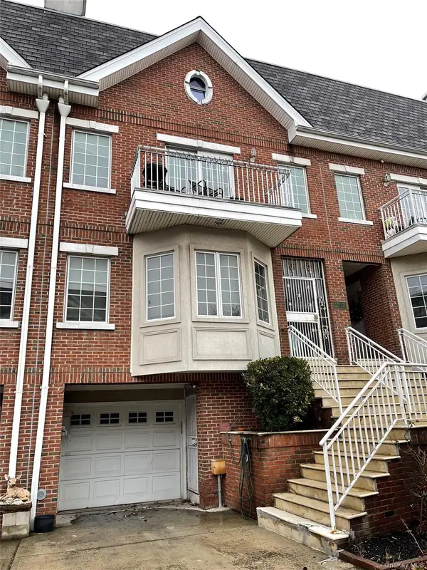 350 Soundview Lane, College Point, NY 11356