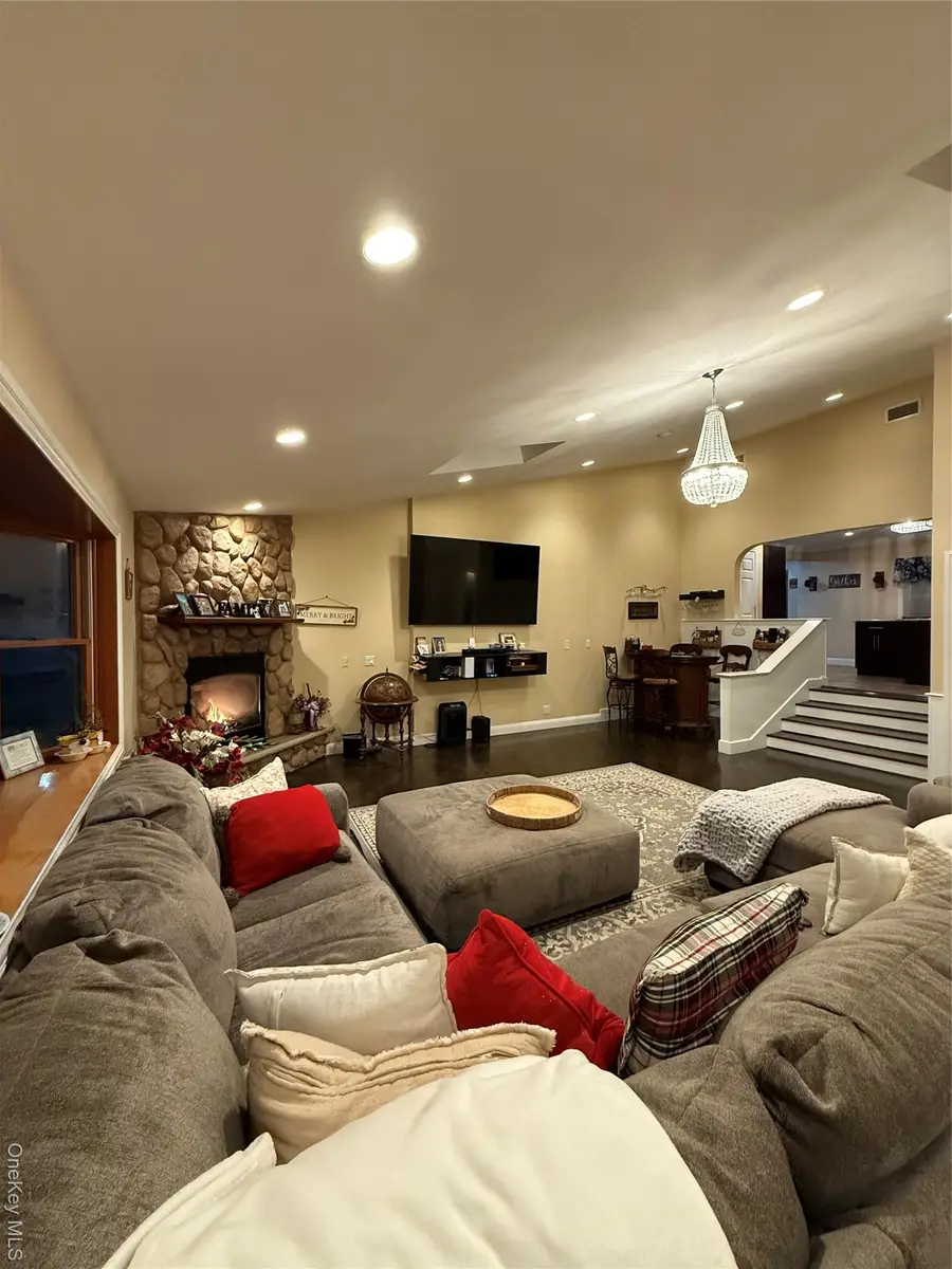 57 Laurel Road, Lindenhurst, NY 11757 - Image #3